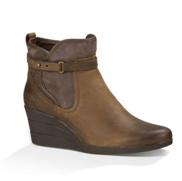 UGG Emalie Wedge Boots - Picture 1 of 9